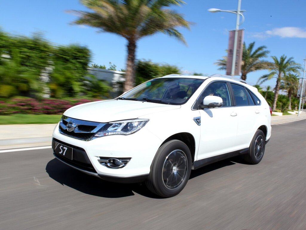 BYD S7